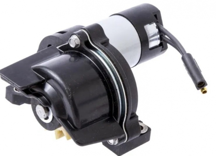 Motor, Anlasser in der Gruppe  bei GPLSHOP (84005205)