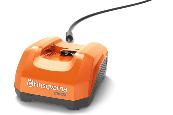 Husqvarna Akkuladegerät C500X in der Gruppe Husqvarna Forst- und Garten produkte / Husqvarna Akku Produkte / Zubehör Akku Produkte bei GPLSHOP (9707171-01)